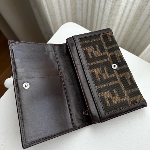 Fendi Wallet - Picture 3 of 8